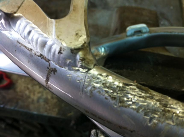 cracked aluminum bike frame